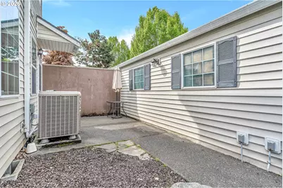 14375 SE Oregon Trail Dr, Clackamas, OR 97015 - Photo 33