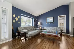 1321 SW Napoleon Pl, Troutdale, OR 97060 - Photo 9