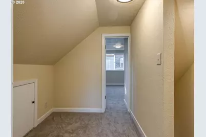 3033 SE 85th Ave, Portland, OR 97266 - Photo 17