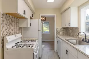 3033 SE 85th Ave, Portland, OR 97266 - Photo 9