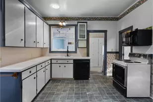 682 S Settlemier Ave, Woodburn, OR 97071 - Photo 11