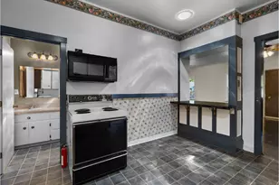 682 S Settlemier Ave, Woodburn, OR 97071 - Photo 13