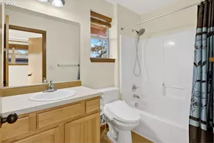 12132 SE Pardee St, Portland, OR 97266 - Photo 33