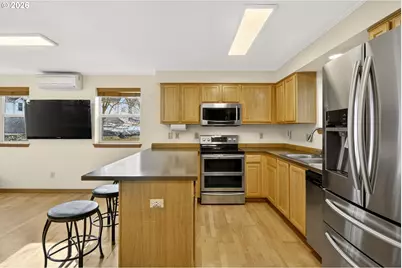 12132 SE Pardee St, Portland, OR 97266 - Photo 15