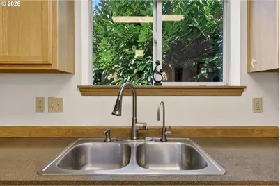 12132 SE Pardee St, Portland, OR 97266 - Photo 17