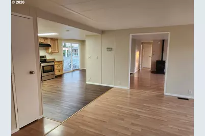 2151 Three Lakes Rd #68, Albany, OR 97322 - Photo 9