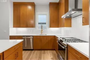 7739 SW 42nd Ave, Portland, OR 97219 - Photo 9