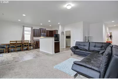 336 York St, Woodland, WA 98674 - Photo 9