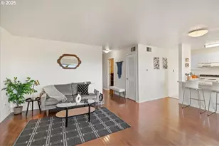 3515 SW Barbur Blvd, Portland, OR 97239 - Photo 9