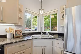 2942 Riverview St, Eugene, OR 97403 - Photo 17