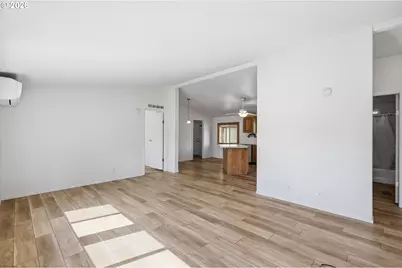 82992 Scott Ln, Creswell, OR 97426 - Photo 15