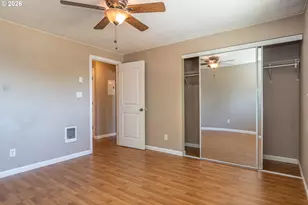 885 NE Sunset St, Roseburg, OR 97470 - Photo 27
