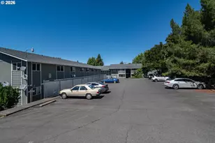 885 NE Sunset St, Roseburg, OR 97470 - Photo 43