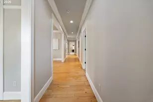 216 NE Tillamook St, Portland, OR 97212 - Photo 3