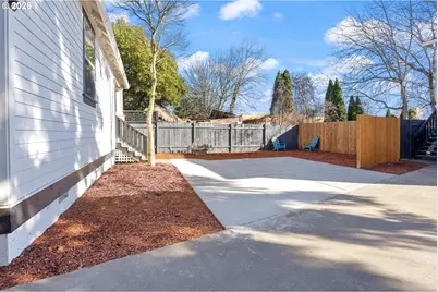 216 NE Tillamook St #A, Portland, OR 97212 - Photo 23