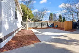 216 NE Tillamook St, Portland, OR 97212 - Photo 23