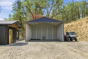 9700 Roberts Creek Rd, Roseburg, OR 97470 - Photo 33