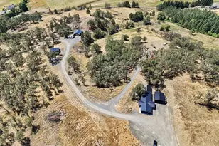 9700 Roberts Creek Rd, Roseburg, OR 97470 - Photo 41
