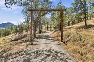 9700 Roberts Creek Rd, Roseburg, OR 97470 - Photo 5