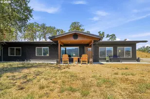 9700 Roberts Creek Rd, Roseburg, OR 97470 - Photo 9