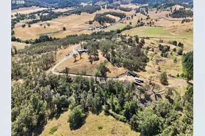 9700 Roberts Creek Rd, Roseburg, OR 97470 - Photo 41