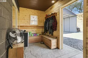 9700 Roberts Creek Rd, Roseburg, OR 97470 - Photo 31