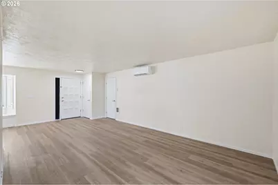 7438 A St, Springfield, OR 97478 - Photo 5