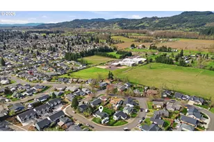 7438 A St, Springfield, OR 97478 - Photo 41