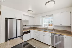 7438 A St, Springfield, OR 97478 - Photo 13