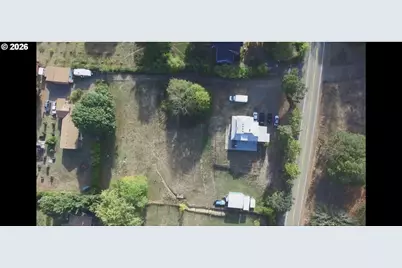 9060 Azalea Glen Rd, Glendale, OR 97442 - Photo 3