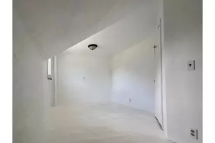 9060 Azalea-Glen Rd, Glendale, OR 97442 - Photo 11