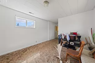 422 E 2nd Ave, Riddle, OR 97469 - Photo 31