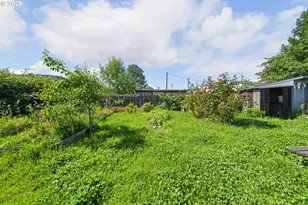 422 E 2nd Ave, Riddle, OR 97469 - Photo 19