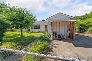 422 E 2nd Ave, Riddle, OR 97469 - Photo 1