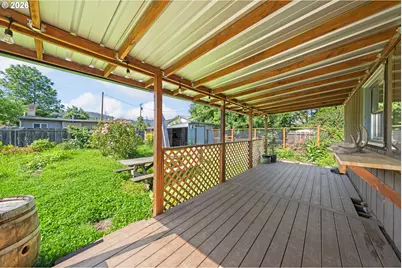 422 E 2nd Ave, Riddle, OR 97469 - Photo 13