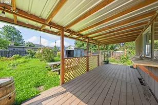 422 E 2nd Ave, Riddle, OR 97469 - Photo 13