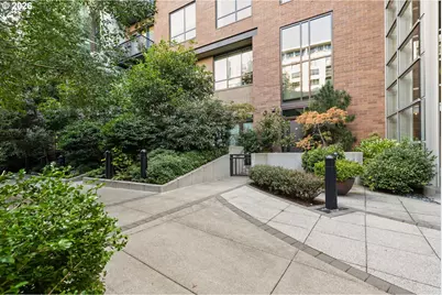 922 NW 11th Ave #514, Portland, OR 97209 - Photo 43