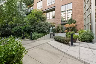 922 NW 11th Ave, Portland, OR 97209 - Photo 43