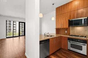 922 NW 11th Ave, Portland, OR 97209 - Photo 23