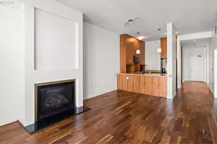 922 NW 11th Ave, Portland, OR 97209 - Photo 15
