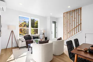 1873 SE Tacoma St, Portland, OR 97202 - Photo 3