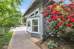 2037 SE 41st Ave, Portland, OR 97214 - Photo 3