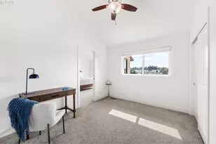 20122 NE Interlachen Ln, Fairview, OR 97024 - Photo 23