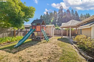 4664 Holly St, Springfield, OR 97478 - Photo 39