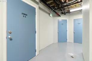 1104 SW Columbia St, Portland, OR 97201 - Photo 23