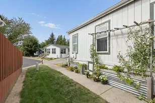 3201 NE 223rd Ave, Fairview, OR 97024 - Photo 3