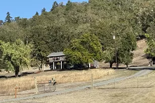 7978 N Bank Rd, Roseburg, OR 97470 - Photo 25