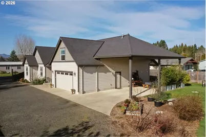 350 SE Hawthorne Ave, Dallas, OR 97338 - Photo 3