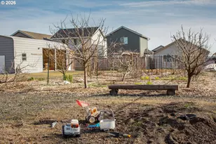 350 SE Hawthorne Ave, Dallas, OR 97338 - Photo 41