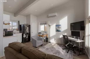 350 SE Hawthorne Ave, Dallas, OR 97338 - Photo 27